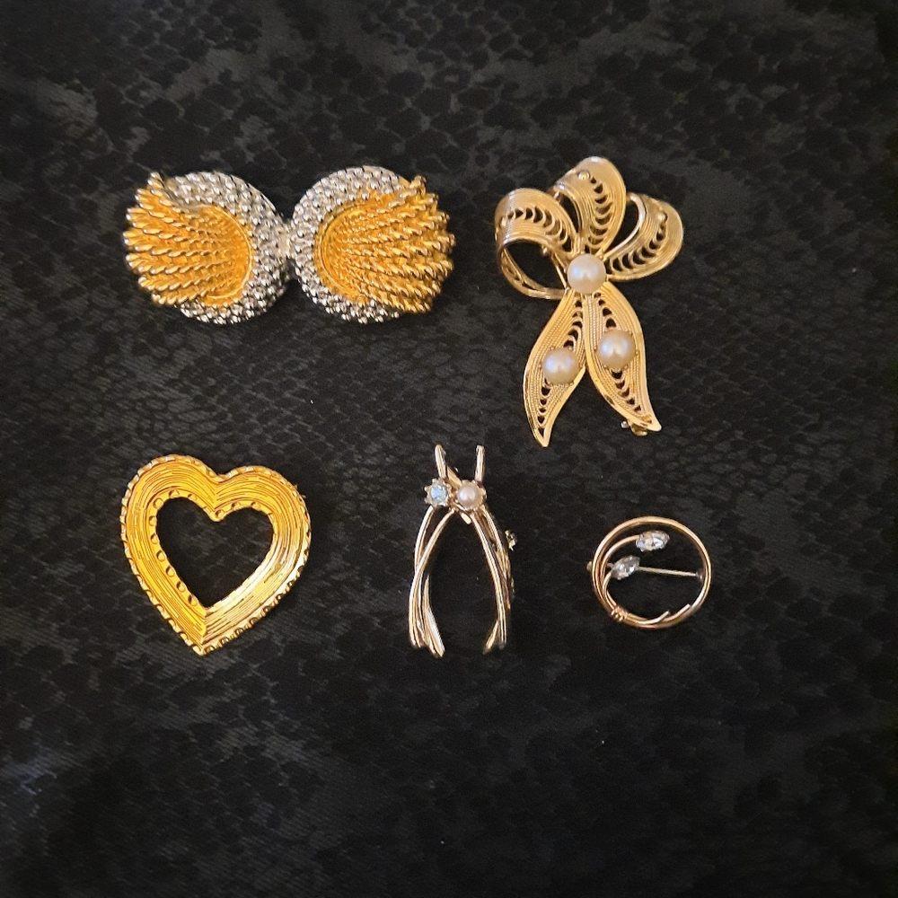 Assortment of Brooches